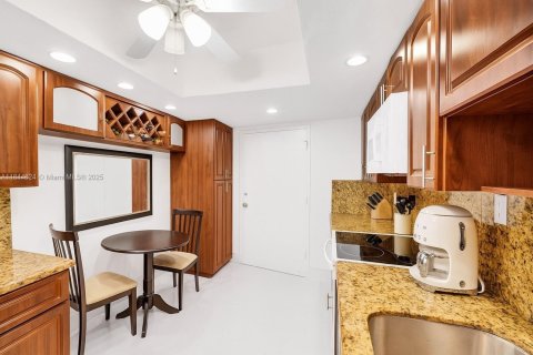 Copropriété à vendre à Miami Beach, Floride: 2 chambres, 144 m2 № 1852176 - photo 4