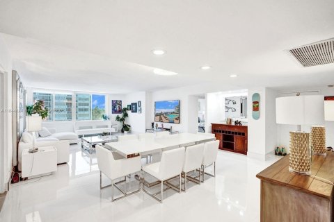 Copropriété à vendre à Miami Beach, Floride: 2 chambres, 144 m2 № 1852176 - photo 10