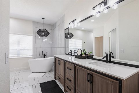 House in Punta Gorda, Florida 3 bedrooms, 201.97 sq.m. № 1673812 - photo 22