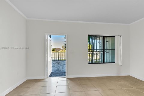 Villa ou maison à vendre à Homestead, Floride: 3 chambres, 146.14 m2 № 1948075 - photo 11