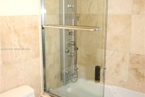 Copropriété à vendre à Key Biscayne, Floride: 2 chambres, 130.9 m2 № 2261877 - photo 27