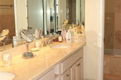 Copropriété à vendre à Key Biscayne, Floride: 2 chambres, 130.9 m2 № 2261877 - photo 26