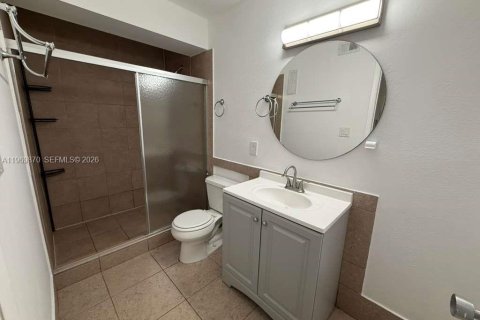Condominio en alquiler en Miami, Florida, 1 dormitorio, 54.63 m2 № 2030684 - foto 7