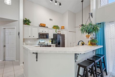 House in Sarasota, Florida 3 bedrooms, 142.42 sq.m. № 2210993 - photo 12