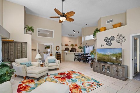 House in Sarasota, Florida 3 bedrooms, 142.42 sq.m. № 2210993 - photo 7