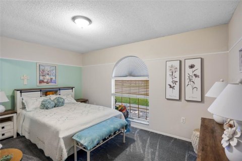 House in Sarasota, Florida 3 bedrooms, 142.42 sq.m. № 2210993 - photo 25