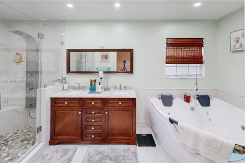 Casa en venta en Homestead, Florida, 4 dormitorios, 211.35 m2 № 2058282 - foto 27