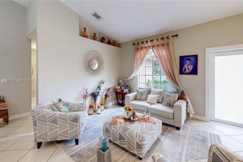 Casa en venta en Homestead, Florida, 4 dormitorios, 211.35 m2 № 2058282 - foto 5