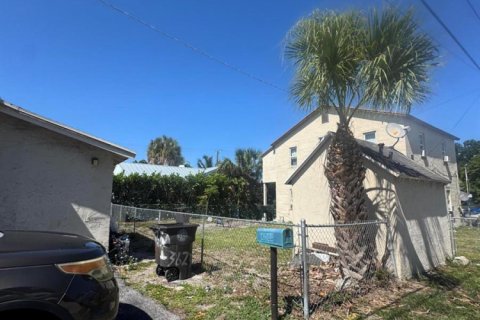 Propiedad comercial en venta en West Palm Beach, Florida, 285.12 m2 № 2251055 - foto 11