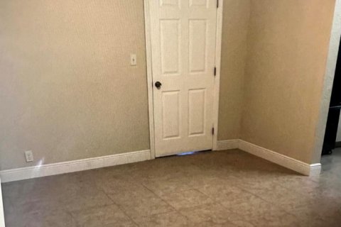 Propiedad comercial en venta en West Palm Beach, Florida, 285.12 m2 № 2251055 - foto 13