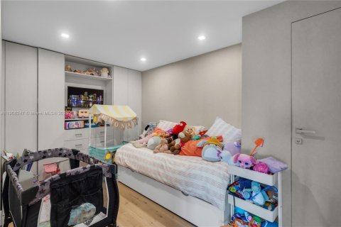 Condo in Miami, Florida, 3 bedrooms  № 2035598 - photo 26