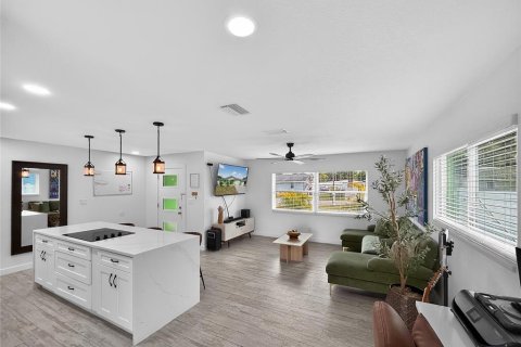 Купить виллу или дом в Тампа, Флорида 5 комнат, 116.69м2, № 2212092 - фото 19