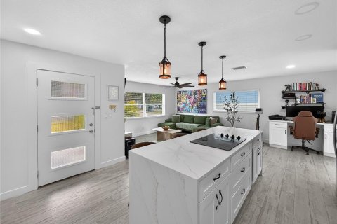 Купить виллу или дом в Тампа, Флорида 5 комнат, 116.69м2, № 2212092 - фото 6