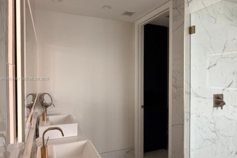 Снять в аренду кондоминиум в Майами, Флорида 2 спальни, 153.01м2, № 1982809 - фото 16