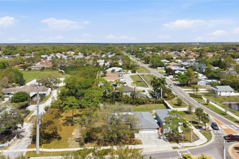 House in Sarasota, Florida 3 bedrooms, 159.79 sq.m. № 2142997 - photo 7