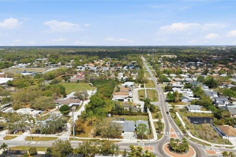 House in Sarasota, Florida 3 bedrooms, 159.79 sq.m. № 2142997 - photo 5