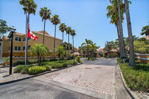 Condo in Seminole, Florida, 2 bedrooms  № 1804759 - photo 29