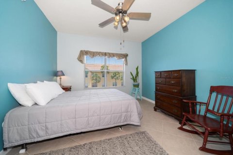 Condo in Seminole, Florida, 2 bedrooms  № 1804759 - photo 25