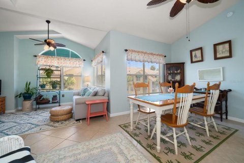 Condo in Seminole, Florida, 2 bedrooms  № 1804759 - photo 6