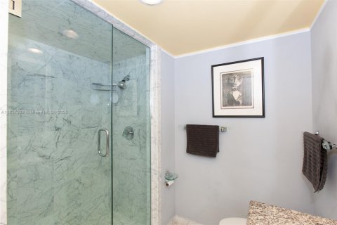 Condo in Aventura, Florida, 2 bedrooms  № 1962659 - photo 19