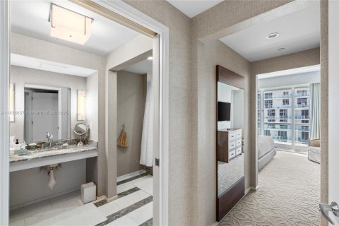 Condominio en venta en Fort Lauderdale, Florida, 2 dormitorios, 103.4 m2 № 1822078 - foto 3