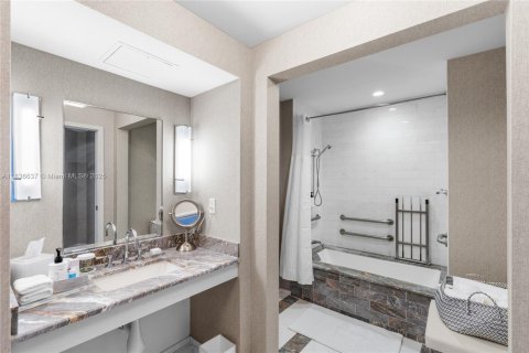 Condominio en venta en Fort Lauderdale, Florida, 2 dormitorios, 103.4 m2 № 1822078 - foto 11