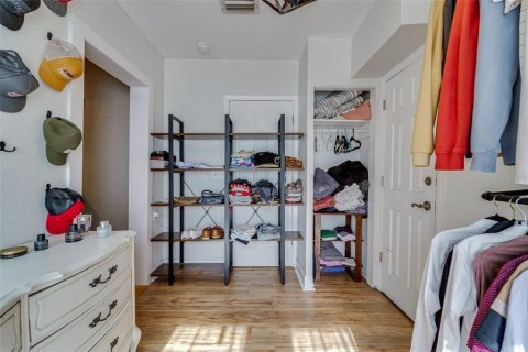 Casa en alquiler en Tampa, Florida, 3 dormitorios, 98.48 m2 № 1869262 - foto 17