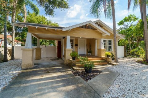 House in Tampa, Florida 3 bedrooms, 98.48 sq.m. № 1869262 - photo 28