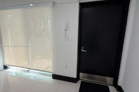 Copropriété à louer à Miami, Floride: 1 chambre, 84.26 m2 № 2046083 - photo 6