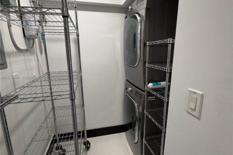 Copropriété à louer à Miami, Floride: 1 chambre, 84.26 m2 № 2046083 - photo 19