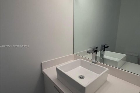 Copropriété à louer à Miami, Floride: 1 chambre, 84.26 m2 № 2046083 - photo 15