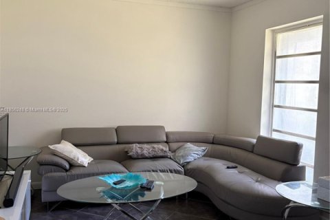 Купить таунхаус в Пальметто-Бей, Флорида 3 спальни, 152.17м2, № 1978065 - фото 3