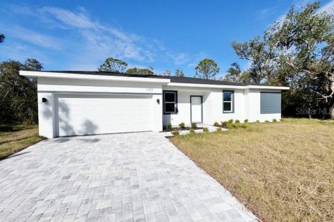 House in Port Charlotte, Florida 4 bedrooms, 149.29 sq.m. № 2294648