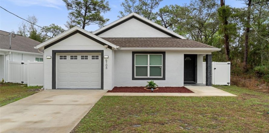Villa ou maison à Spring Hill, Floride 3 chambres, 169.64 m2 № 2130156