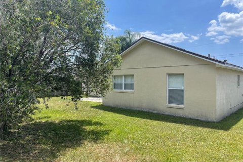 Villa ou maison à vendre à Kissimmee, Floride: 3 chambres, 135.27 m2 № 1788240 - photo 3