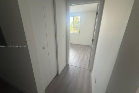 Appartement à louer à Hialeah, Floride: 2 chambres, 80.36 m2 № 1990307 - photo 20