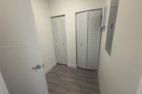 Appartement à louer à Hialeah, Floride: 2 chambres, 80.36 m2 № 1990307 - photo 24