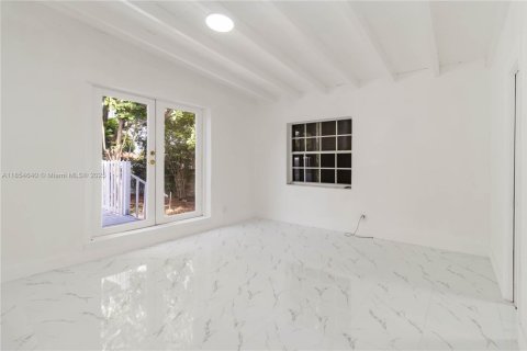 Casa en venta en Hollywood, Florida, 3 dormitorios № 1882268 - foto 21