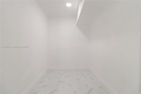 Casa en venta en Hollywood, Florida, 3 dormitorios № 1882268 - foto 20