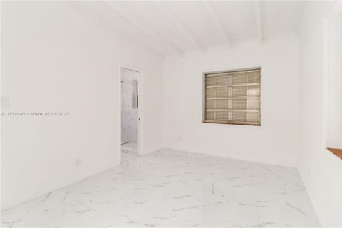 Casa en venta en Hollywood, Florida, 3 dormitorios № 1882268 - foto 16