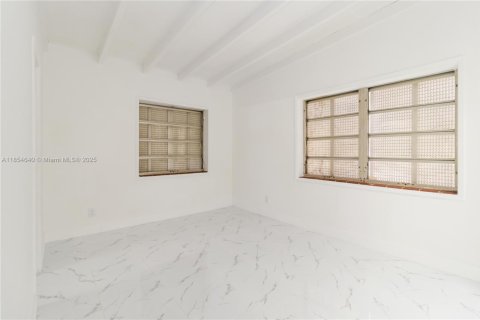 Casa en venta en Hollywood, Florida, 3 dormitorios № 1882268 - foto 15