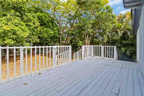 Casa en venta en Hollywood, Florida, 3 dormitorios № 1882268 - foto 28
