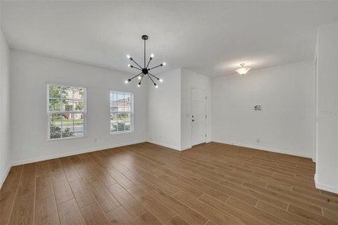House in Groveland, Florida 4 bedrooms, 237.37 sq.m. № 1591194 - photo 6
