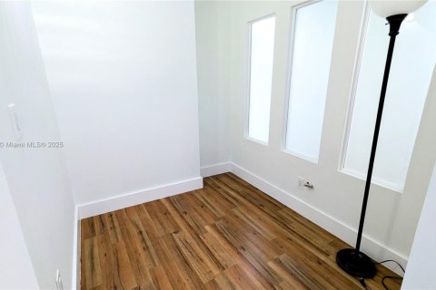 Condo in Sunny Isles Beach, Florida, 3 bedrooms  № 1635595 - photo 19