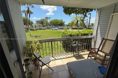Copropriété à vendre à Miami, Floride: 2 chambres, 86.96 m2 № 1745639 - photo 5