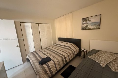 Copropriété à vendre à Miami, Floride: 2 chambres, 86.96 m2 № 1745639 - photo 9