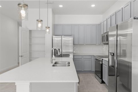 Casa en venta en Orlando, Florida, 8 dormitorios, 298.03 m2 № 1411391 - foto 9
