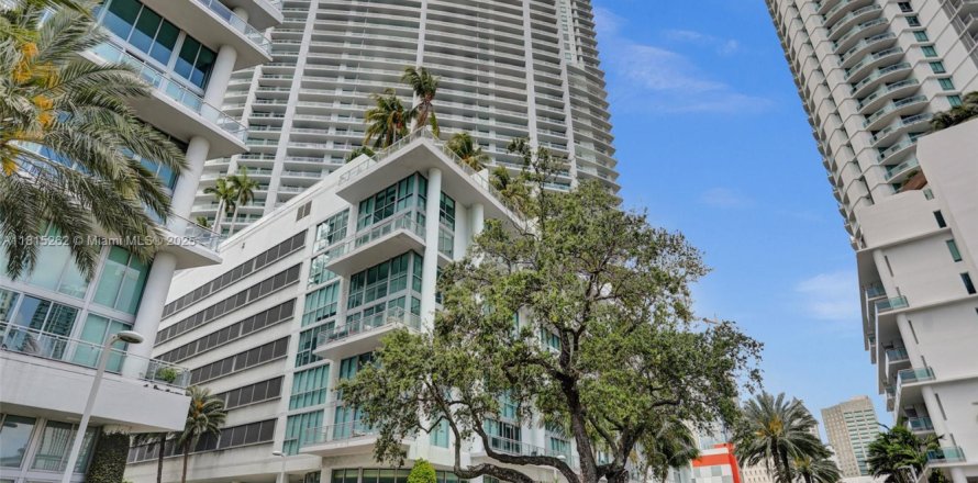 Appartement à Miami, Floride 2 chambres, 100.24 m2 № 1956598