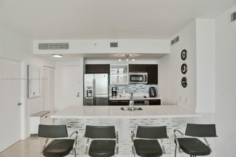 Appartement à louer à Miami, Floride: 2 chambres, 100.24 m2 № 1956598 - photo 8