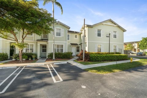 Condominio en venta en Homestead, Florida, 3 dormitorios, 126.81 m2 № 1975679 - foto 1